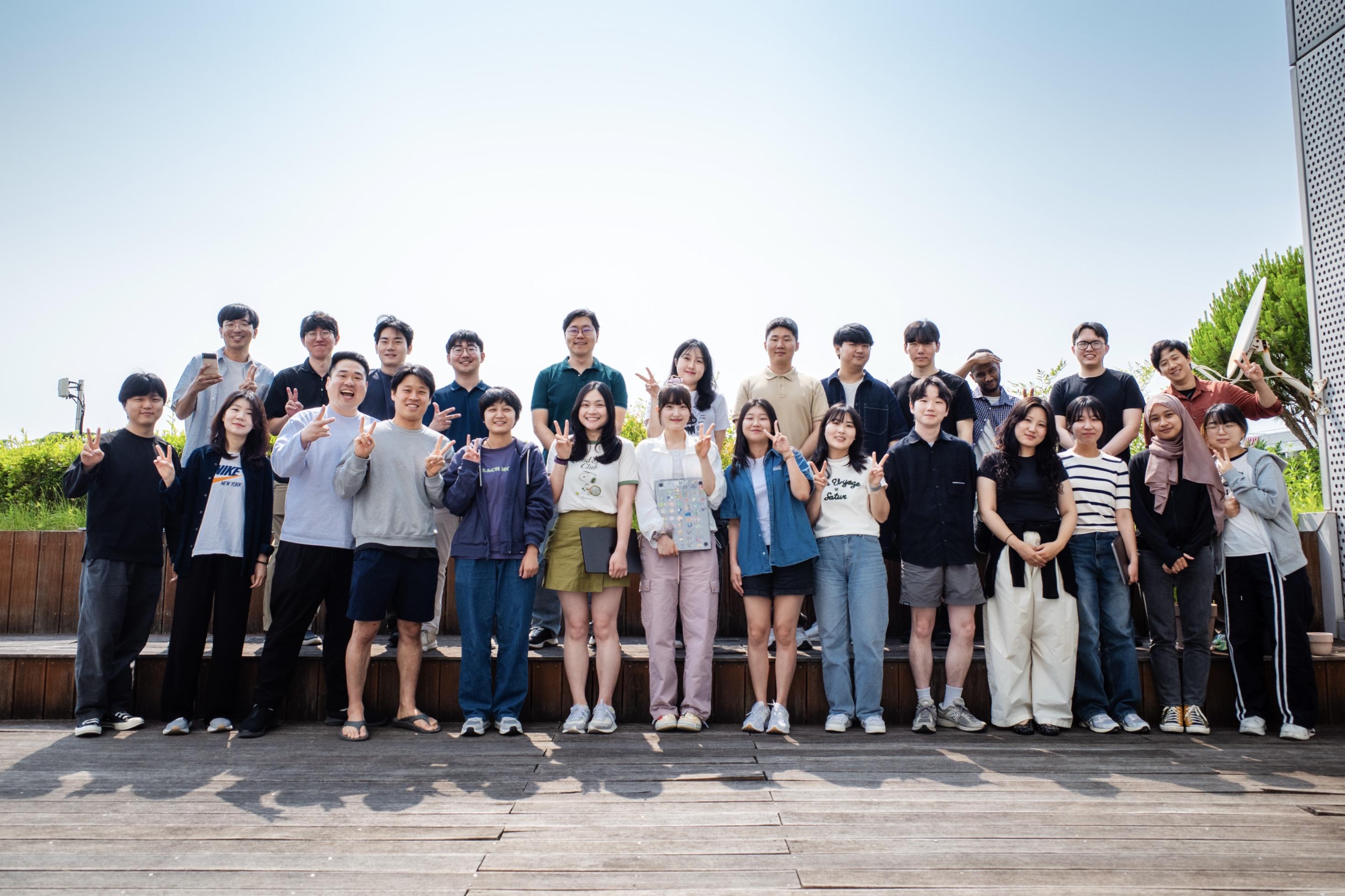 KIXLAB group picture